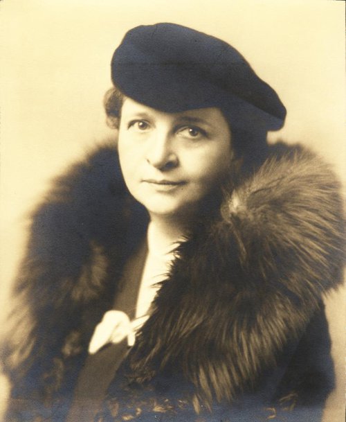 Frances_fur coat (1).jpg